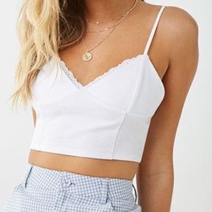 Lace-trim cropped cami